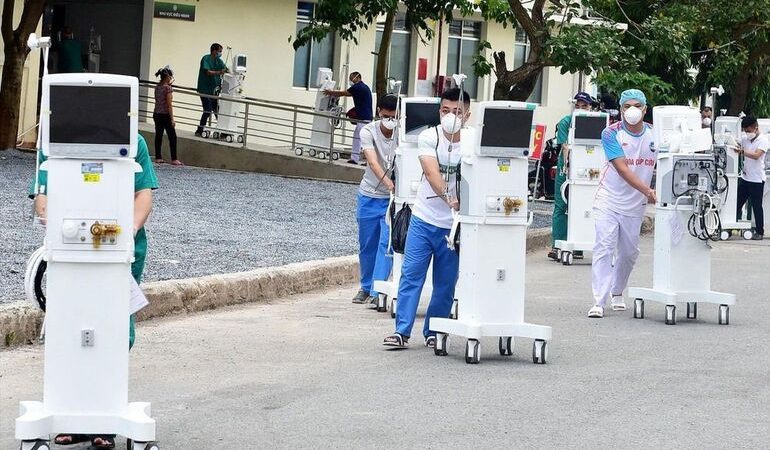 Các bệnh viện ‘sợ’ mua sắm trang thiết bị y tế